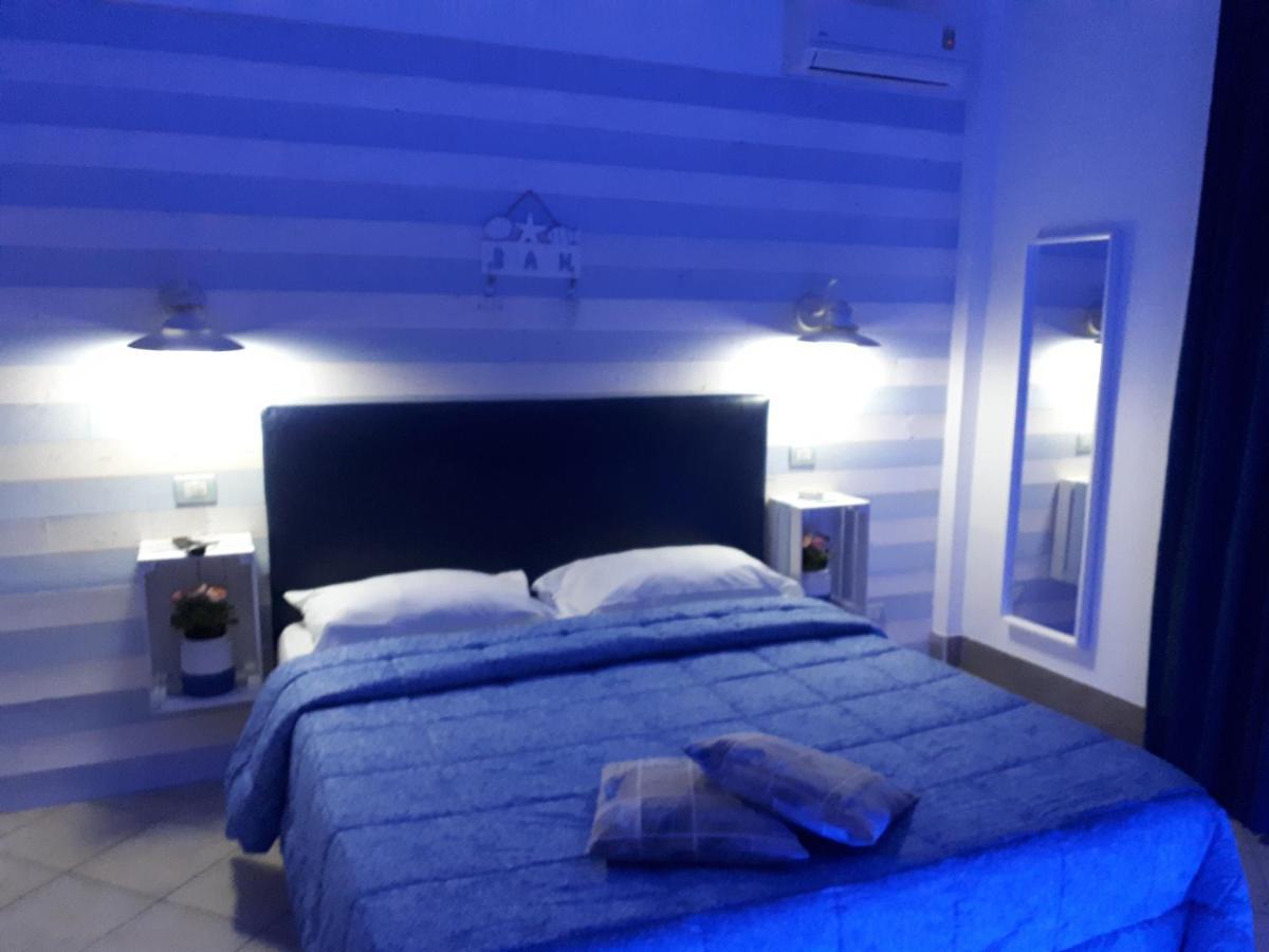 Thaire Resort Castel Volturno Exteriör bild